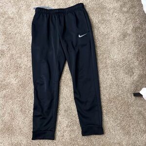 Women’s Nike Therma Fit Sweatpants
